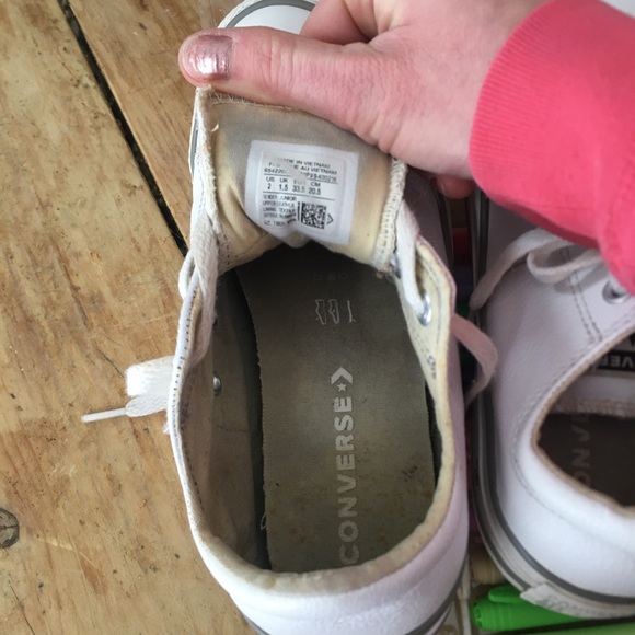 Juniors Classic White Converse - Picture 5 of 5